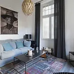 Le Belem by Cocoonr